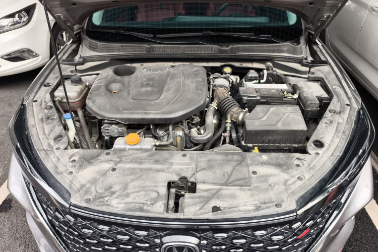 长安 逸动 2020款 PLUS 蓝鲸NE 1.4T GDI DCT旗舰型机舱底盘24