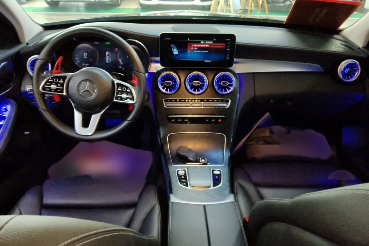 奔驰C级 2019款 改款 C 260 L 运动版中控内饰7002