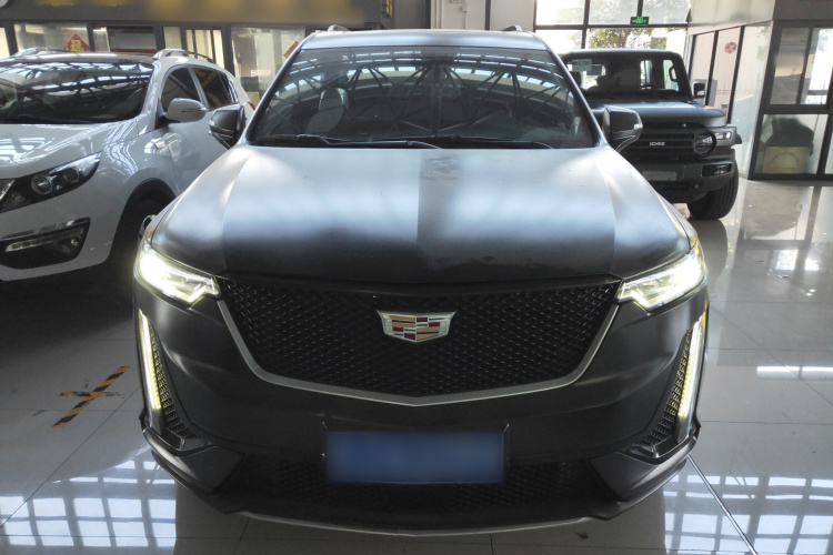 凯迪拉克XT6 2020款 28T 七座豪华运动型至享安全版车身外观2