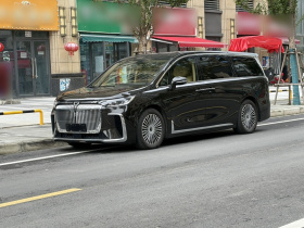 岚图汽车 岚图梦想家 2025款 PHEV 四驱旗舰鲲鹏版