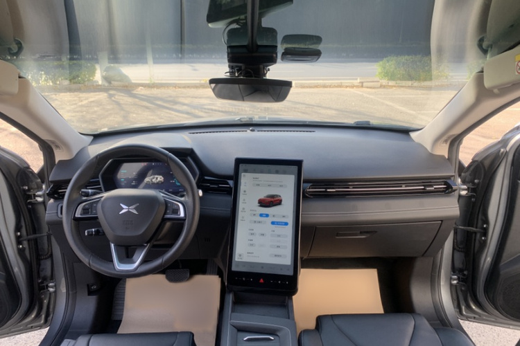 小鹏G3 2021款 G3i 460G中控内饰7012