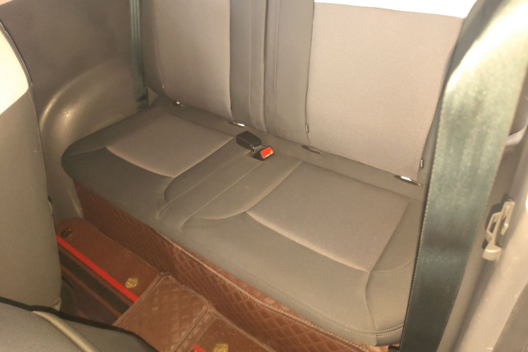 长安启源 长安Lumin 2022款 210km 香甜款中控内饰21