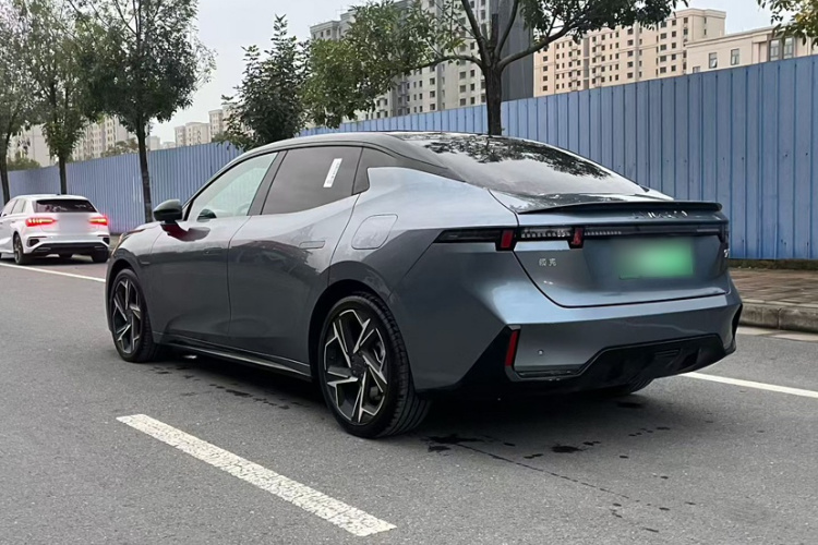 领克07 2024款 EM-P 126长续航 Ultra车身外观6001