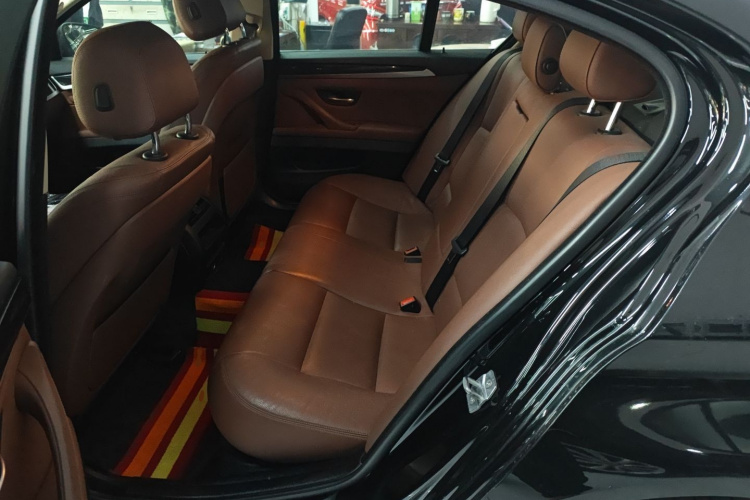 宝马5系(进口) 2015款 520i 典雅型中控内饰21