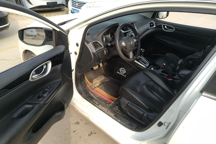 日产 轩逸 2016款 1.6XL CVT豪华版中控内饰20