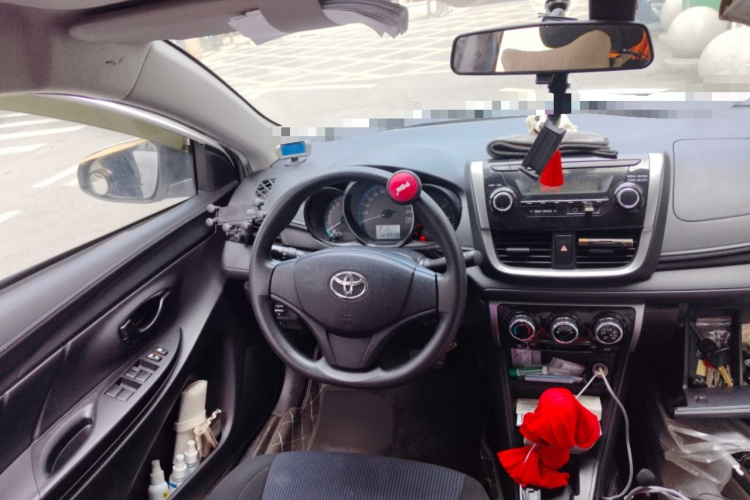 丰田 YARiS L 致享 2017款 1.5E CVT魅动版局部细节13