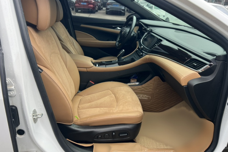 别克 君越 2018款 28T 豪华型中控内饰7007