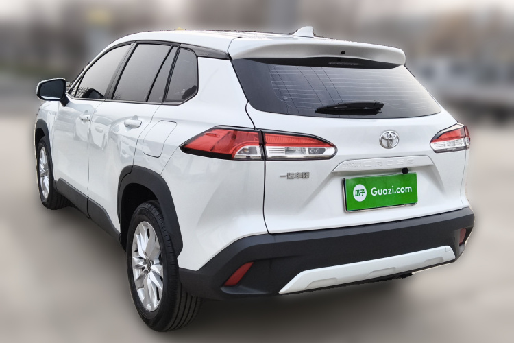 丰田 卡罗拉锐放 2023款 2.0L 精英版车身外观5