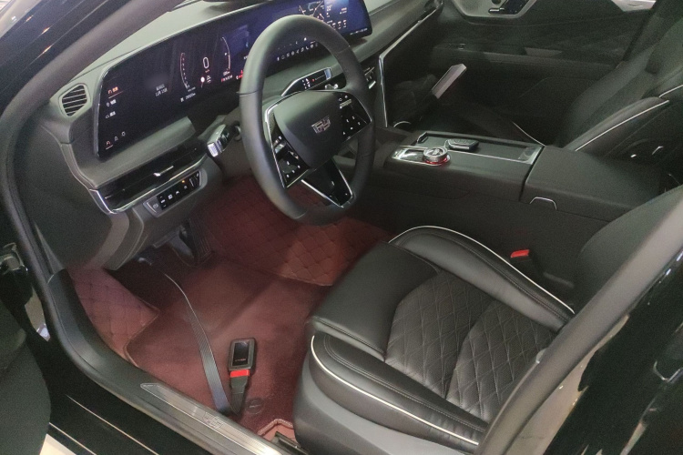 凯迪拉克CT6 2023款 28T 尊贵型中控内饰19