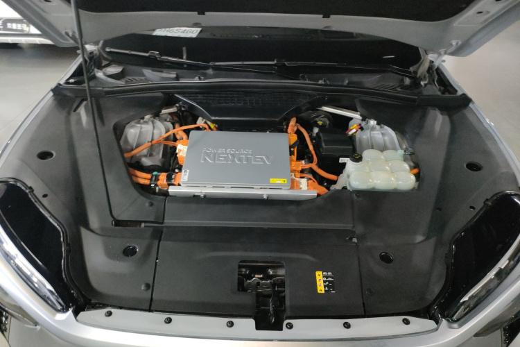 蔚来ES8 2020款 580KM 六座版机舱底盘24