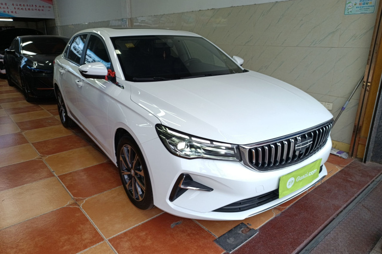 吉利汽车 帝豪 2025款 第4代 1.5L CVT尊贵型车身外观3