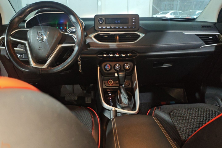 宝骏530 2019款 1.5T CVT精英型 国V局部细节16