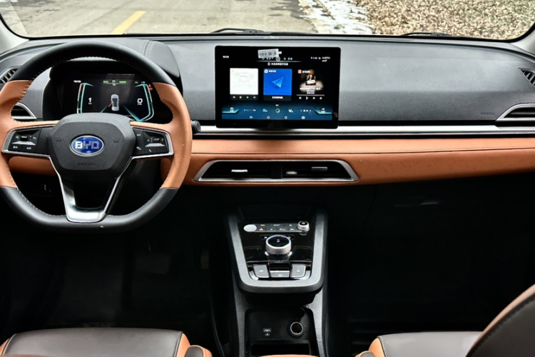 比亚迪e2 2021款 豪华型中控内饰7001