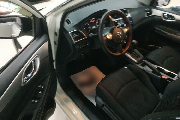 日产 轩逸 2022款 经典 1.6XE CVT舒适版中控内饰20