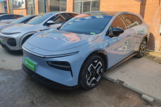 小鹏G7 2025款 702 超长续航 Ultra