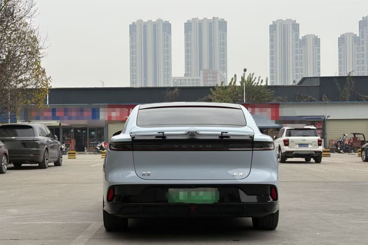 岚图汽车 岚图追光 2023款 四驱标准版车身外观6005