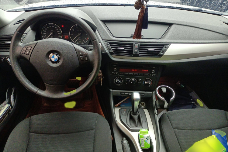 宝马X1 2013款 sDrive18i 时尚型中控内饰7002