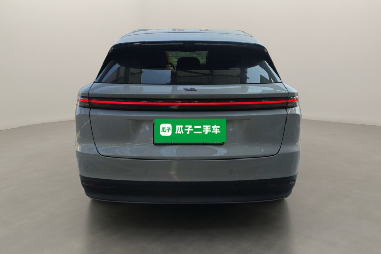 理想汽车 理想i6 2025款 四驱标准型车身外观6