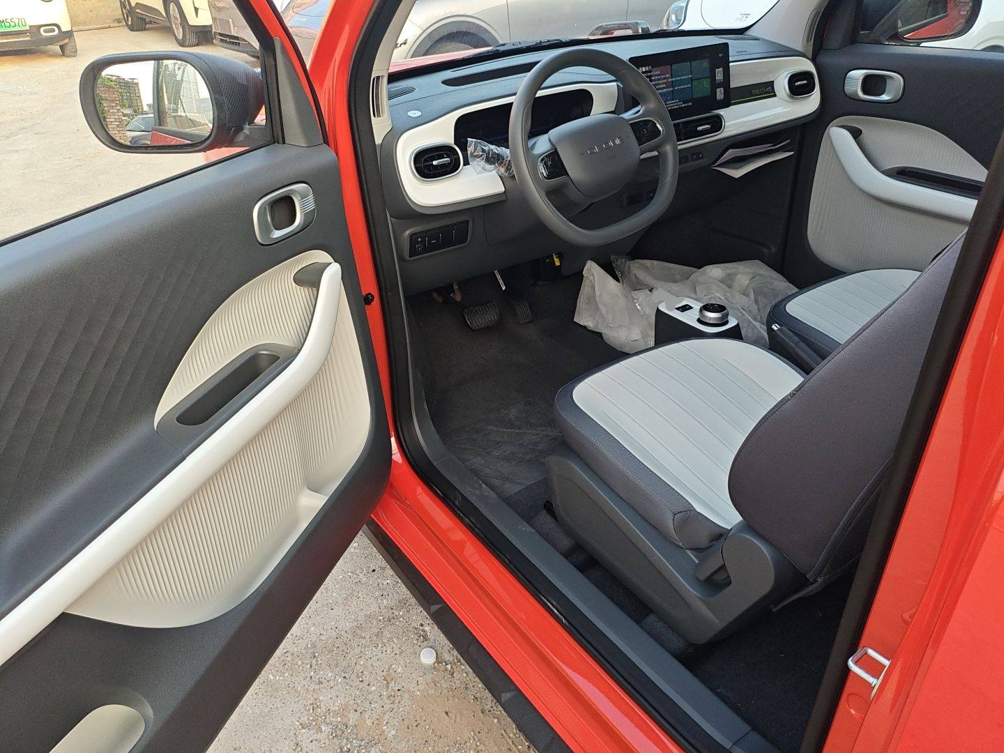 吉利汽车 2025款 210km 熊猫骑士