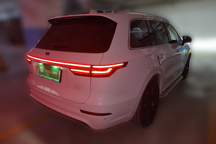 理想汽车 理想ONE 2020款 增程6座版车身外观7