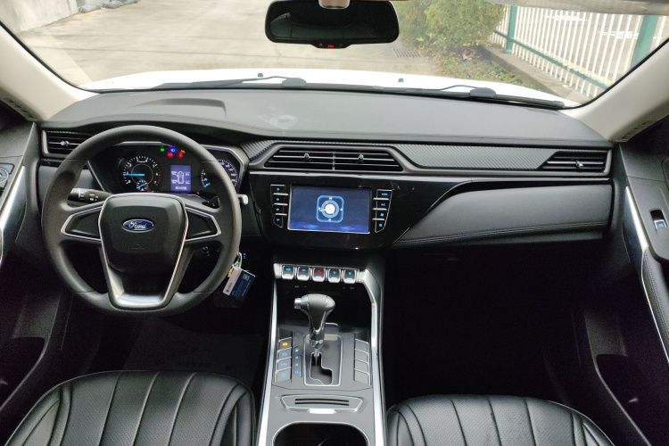 福特 领界 2019款 EcoBoost 145 CVT精领型 国VI中控内饰7002
