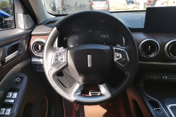 魏牌 VV6 2018款 2.0T 两驱超豪型 国V局部细节13