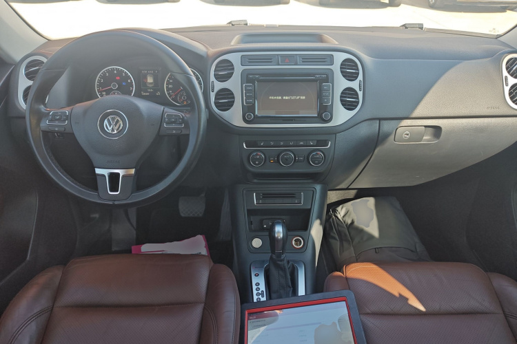 大众 途观 2015款 1.8TSI 自动四驱豪华型中控内饰12
