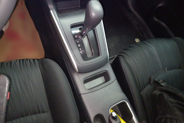 日产 轩逸 2024款 改款 经典 1.6XE CVT舒适版局部细节18