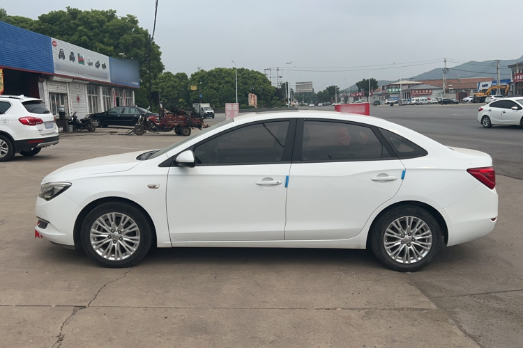 别克 英朗 2017款 15N 自动精英型车身外观6005