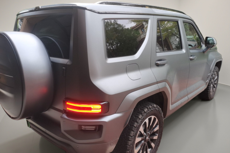 坦克700新能源 2024款 Hi4-T 极境版车身外观7