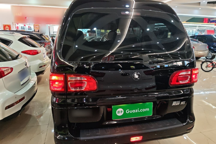 东风风行 菱智 2022款 M5 1.6L 实用型 5座车身外观6004