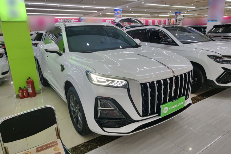 红旗HS5 2023款 2.0T 旗享Pro版车身外观3