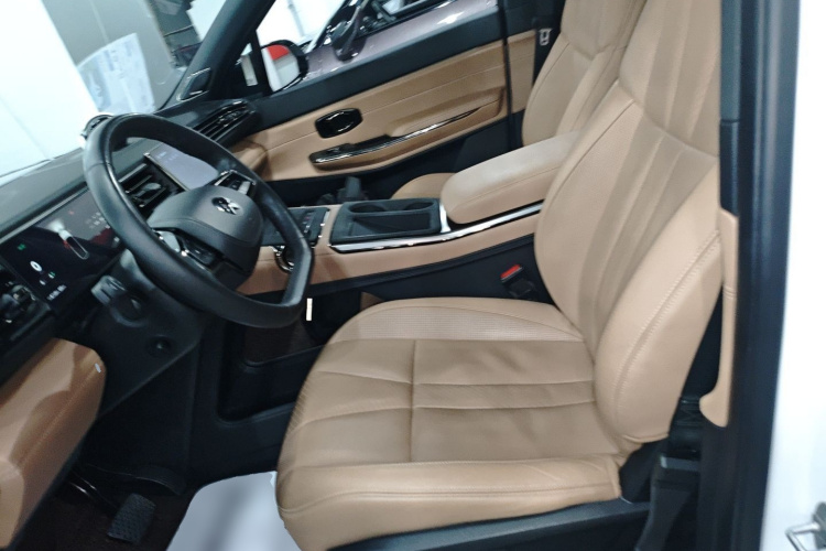 蔚来ES8 2022款 75kWh 六座版中控内饰19