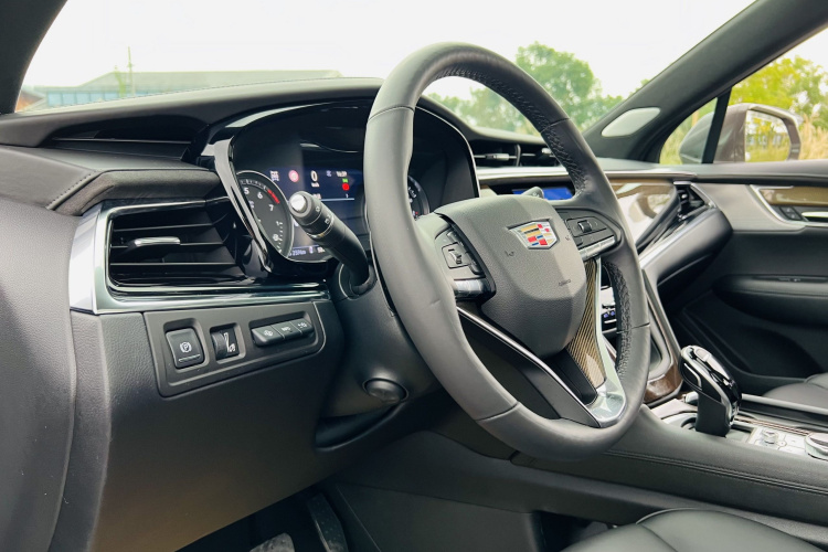 凯迪拉克XT6 2020款 28T 六座四驱铂金运动版中控内饰7003