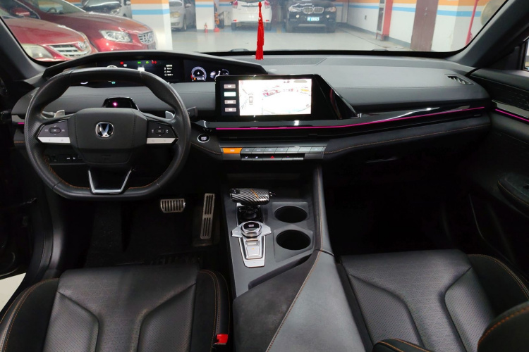 长安UNI-V 2022款 2.0T 领速版中控内饰7002