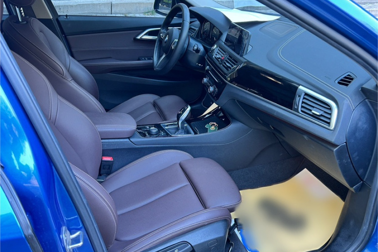 宝马1系 2020款 120i M运动套装局部细节19