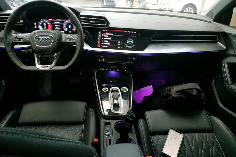 奥迪A3 2025款 A3L Limousine 35TFSI 飞驰尊享型 +豪华臻选包中控内饰12