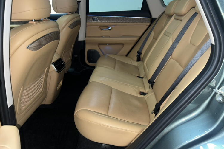 鸿蒙智行 问界M5 2022款 增程四驱性能版中控内饰7002