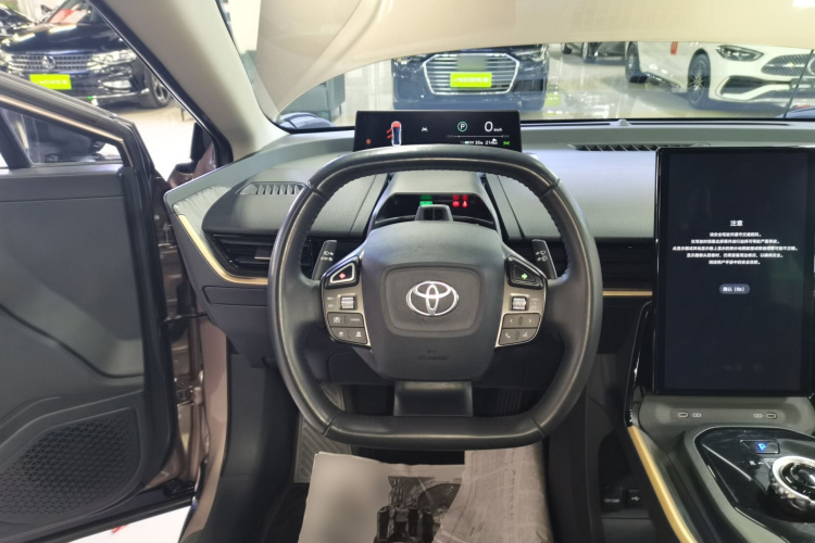 丰田bZ3 2023款 616km 长续航Premium中控内饰13