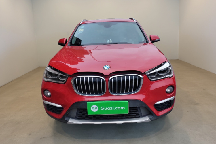 宝马X1 2019款 sDrive18Li 尊享型车身外观2