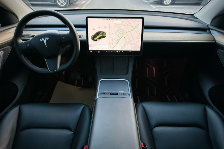 特斯拉 Model Y 2021款 标准续航后驱版车身外观6005