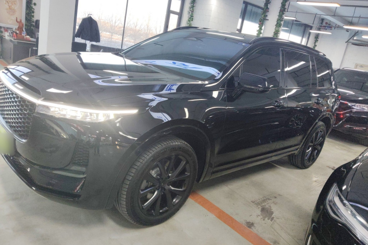 理想汽车 理想ONE 2021款 增程6座版车身外观4