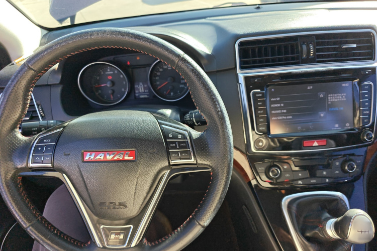哈弗H6 2014款 运动版 1.5T 手动两驱精英型中控内饰12