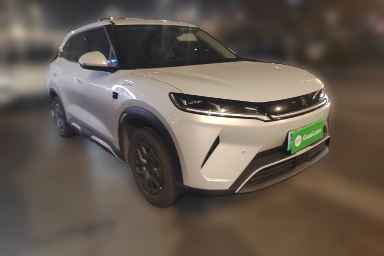 比亚迪 元UP 2025款 智驾版 401KM 活力版车身外观3