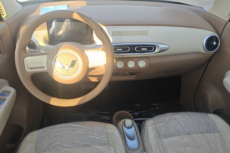 五菱汽车 宏光MINIEV 2025款 四门版 进阶款中控内饰12