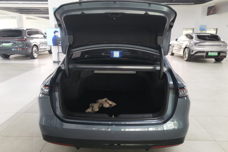 埃安 AION RT 2025款 520智豪版机舱底盘23