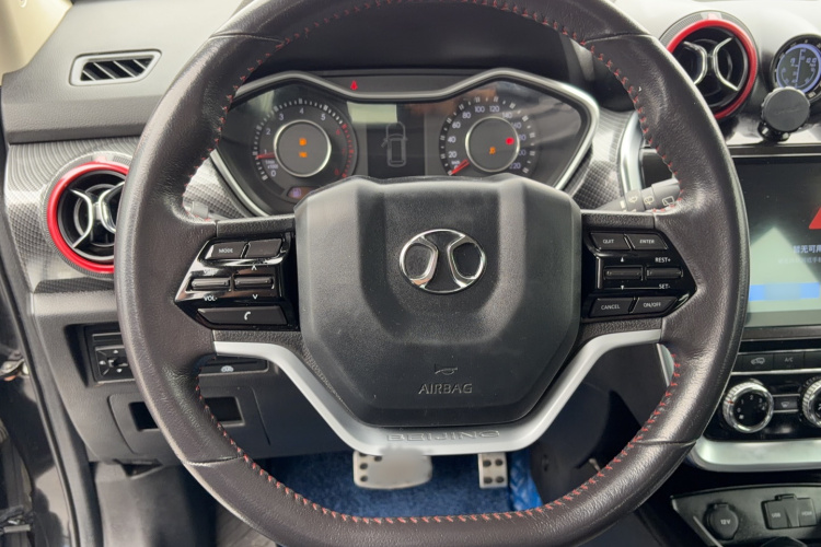 北京越野 北京BJ20 2016款 1.5T CVT豪华型局部细节13