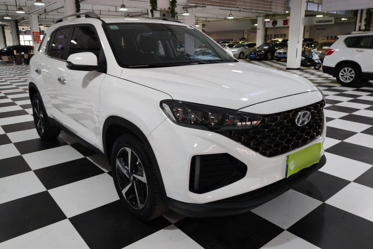 北京现代ix35 2021款 2.0L 自动两驱GLS领先版车身外观3