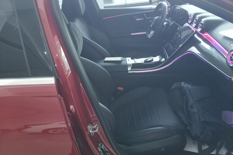 奔驰C级 2023款 改款 C 200 L 运动版局部细节41