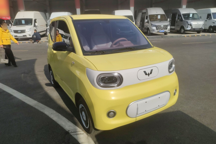 五菱汽车 宏光MINIEV 2024款 第三代 215km 青春版车身外观3